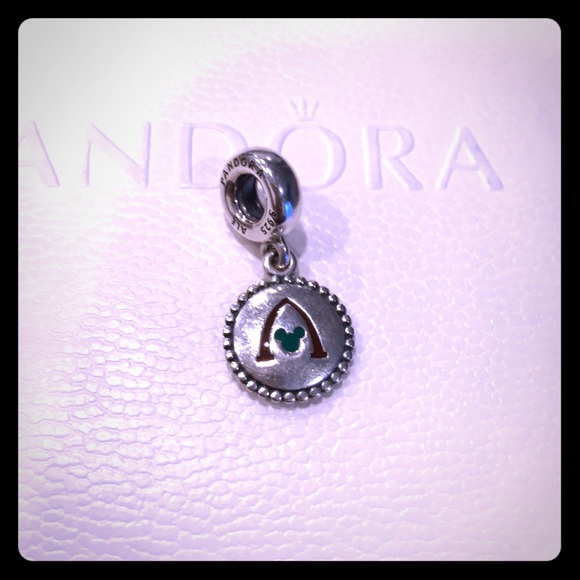 Pandora Disney Aulani Resort Charm 